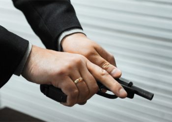 В Киеве стреляли в главу Ассоциации исследователей голодомора