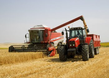 Украина должна возобновить производство сельхозтехники и удобрений