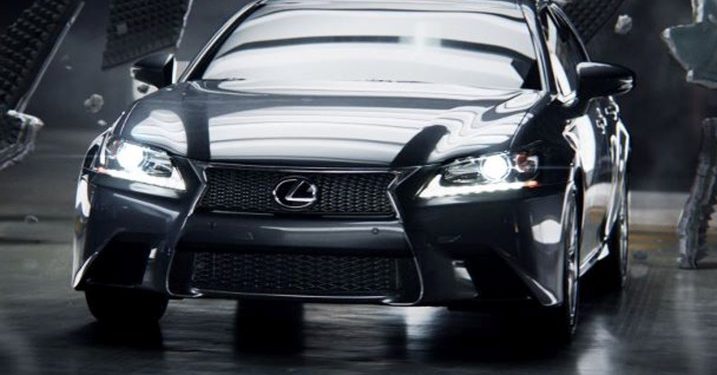 GS 2013 засвітився у своїй першій Super Bowl рекламі від Lexus