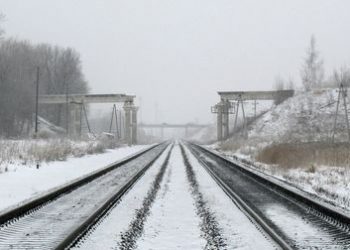 В Казахстане сошли с рельсов цистерны с газом