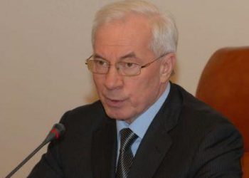 Азаров уверяет: дефолту не бывать