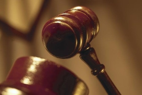 Отчаявшись, женщина выставила себя на аукцион