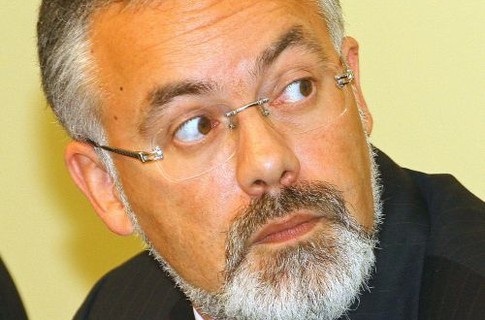 В Киеве студенты требуют: «Увидишь Табачника - дай ему подсрачник»