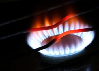 Азаров рассказывал в Риге, что уже нашел замену российскому газу
