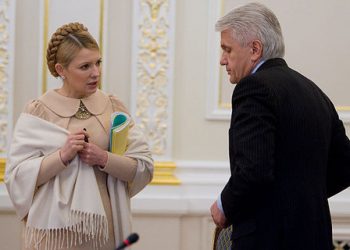 Литвин: Тимошенко на воле никому не нужна