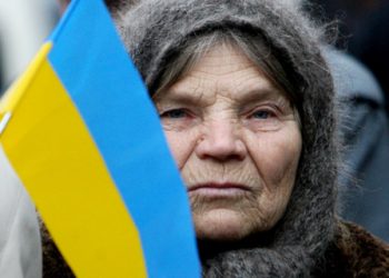 Украинцам могут снова уменьшить пенсионный возраст