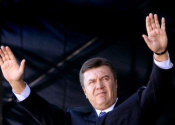 С Януковичем хотят поговорить «по-мужски»
