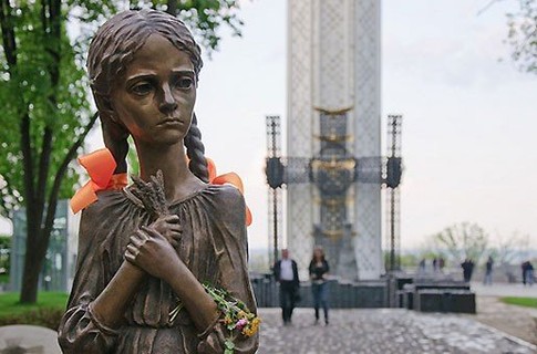 Украина даст 1 млн на памятник жертвам Голодомора в США