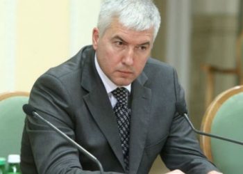 Саламатин пообещал военным деньги и квартиры