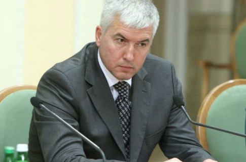 Саламатин пообещал военным деньги и квартиры