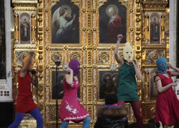 Полиция расследует хулиганство в Храме Христа Спасителя