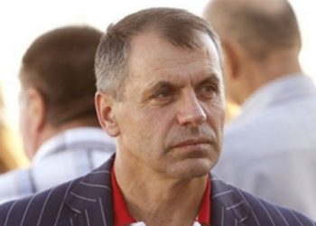 Янукович наградил крымского украинофоба орденом