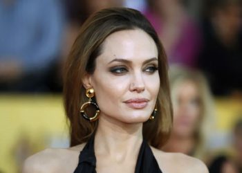Анджелина Джоли снова ждет двойню
