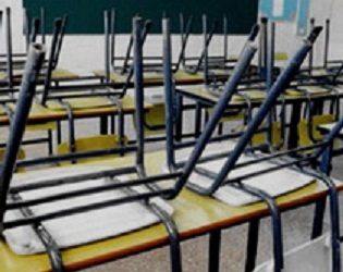 Во многих школах Украины приостановлены занятия