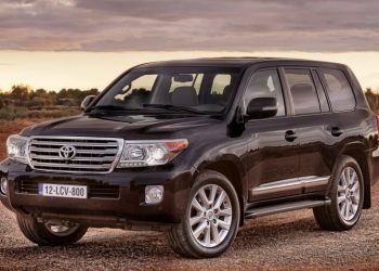 Розкіш і додаткові функції Toyota Land Cruiser стають стандартними
