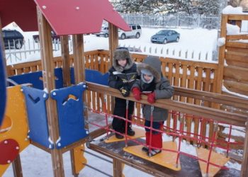 В Московском детском саду трёхлетняя девочка сломала шею