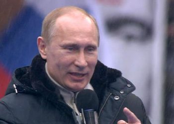 Путину снова придётся платить штраф
