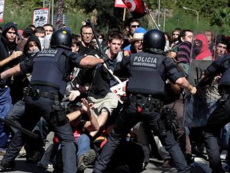 В Испании продолжаются акции протеста против трудовой реформы