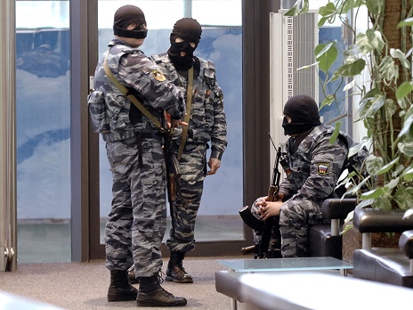 В квартире экс-главы петербургского МВД провели обыск