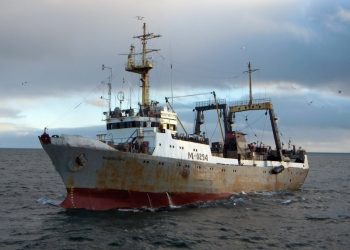 Судно, пропавшее год назад в Японии, найдено у берегов Канады