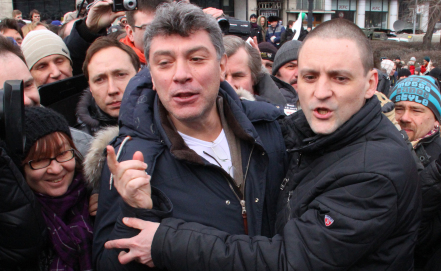 Удальцова отпустили из полиции, суд назначен на 19 марта