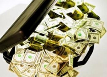 У московского бизнесмена из машины украли 6 миллионов рублей
