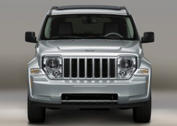 Посыпочная соль стала причиной массового отзыва автомобилей Jeep