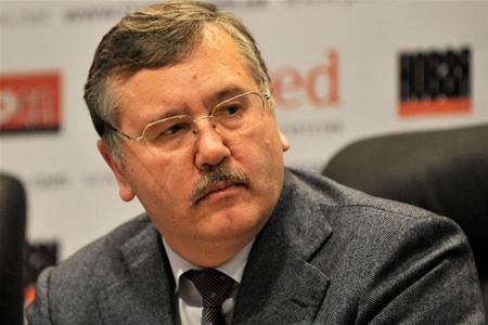Гриценко нашел уголовников в партии Кличко