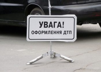 Пьяный водитель «въехал» в авто гаишника