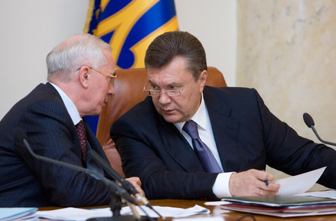 Азаров пообещал исполнить «мечту» Януковича