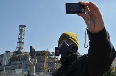 Над ЧАЭС начали возводить новый саркофаг