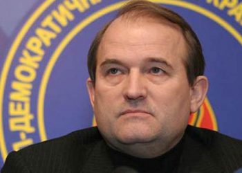 Медведчук возвращается в политику?