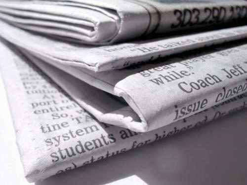 Вагітна британка любить перекусити газетою
