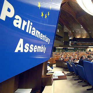 ПАСЕ снова напомнила Украине о санкциях