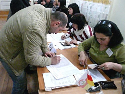 ЦИК заявляет: выборы в Южной Осетии состоялись