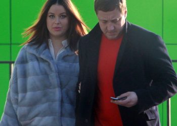 Известная красавица Оксана Федорова довольно сильно поправилась после родов