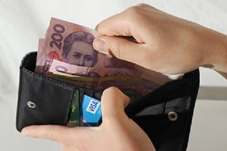 По данным Госстата в 2011 году доходы населения Украины выросли на 13,6%