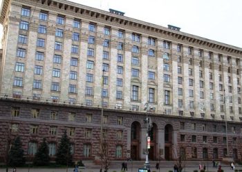 Попов хочет забирать у богатых киевлян имущество