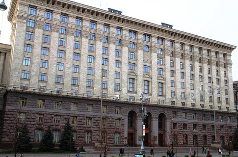 Попов хочет забирать у богатых киевлян имущество