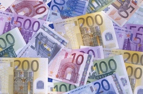 Чиновник НБУ: Футбольные болельщики привезут в Украину 1 млрд евро