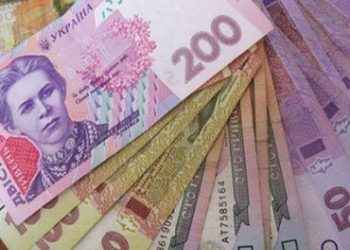 Працівникам заводу заборгували зарплату за півроку
