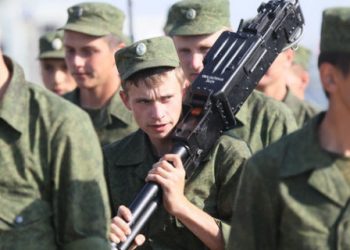 Военкоматы этой весной не будут гоняться за призывниками