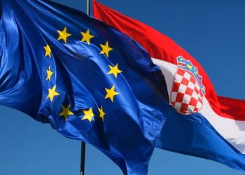 Парламент Хорватии ратифицировал договор о вступлении в ЕС