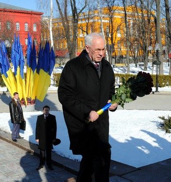 В Украине празднуют день рождения Тараса Шевченко