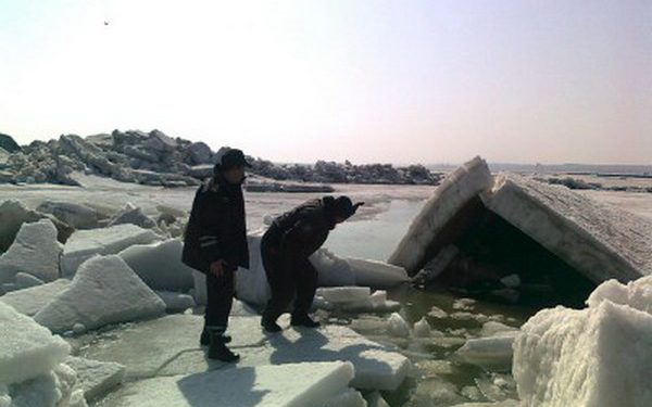 Крига з моря зруйнувала половину села