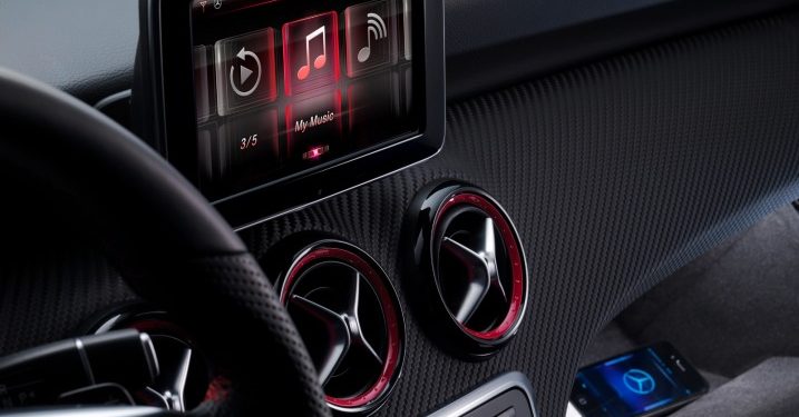 Mercedes-Benz A-Class знайде спільну мову з будь-ким