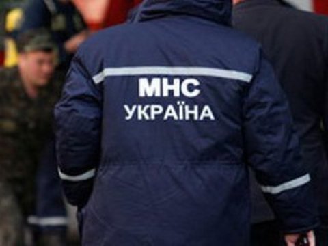 На территории маслозавода винничанин упал в яму с нечистотами