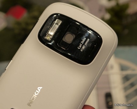 Nokia представила фотоаппарат, по которому можно звонить