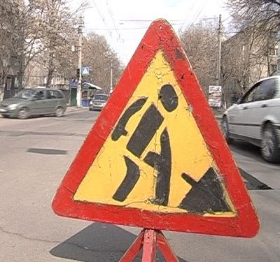 В столице начали ремонтировать дороги