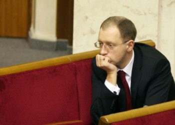 Яценюк будет разбираться с Могилевым за оскорбленную Кужель